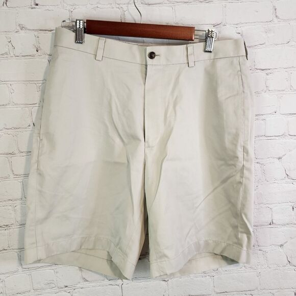 Men's Brooks Brothers "light weight" chino khaki short, size 33 - Picture 1 of 4